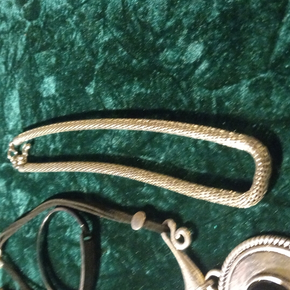 E-22 jewelry lot - Picture 7 of 7